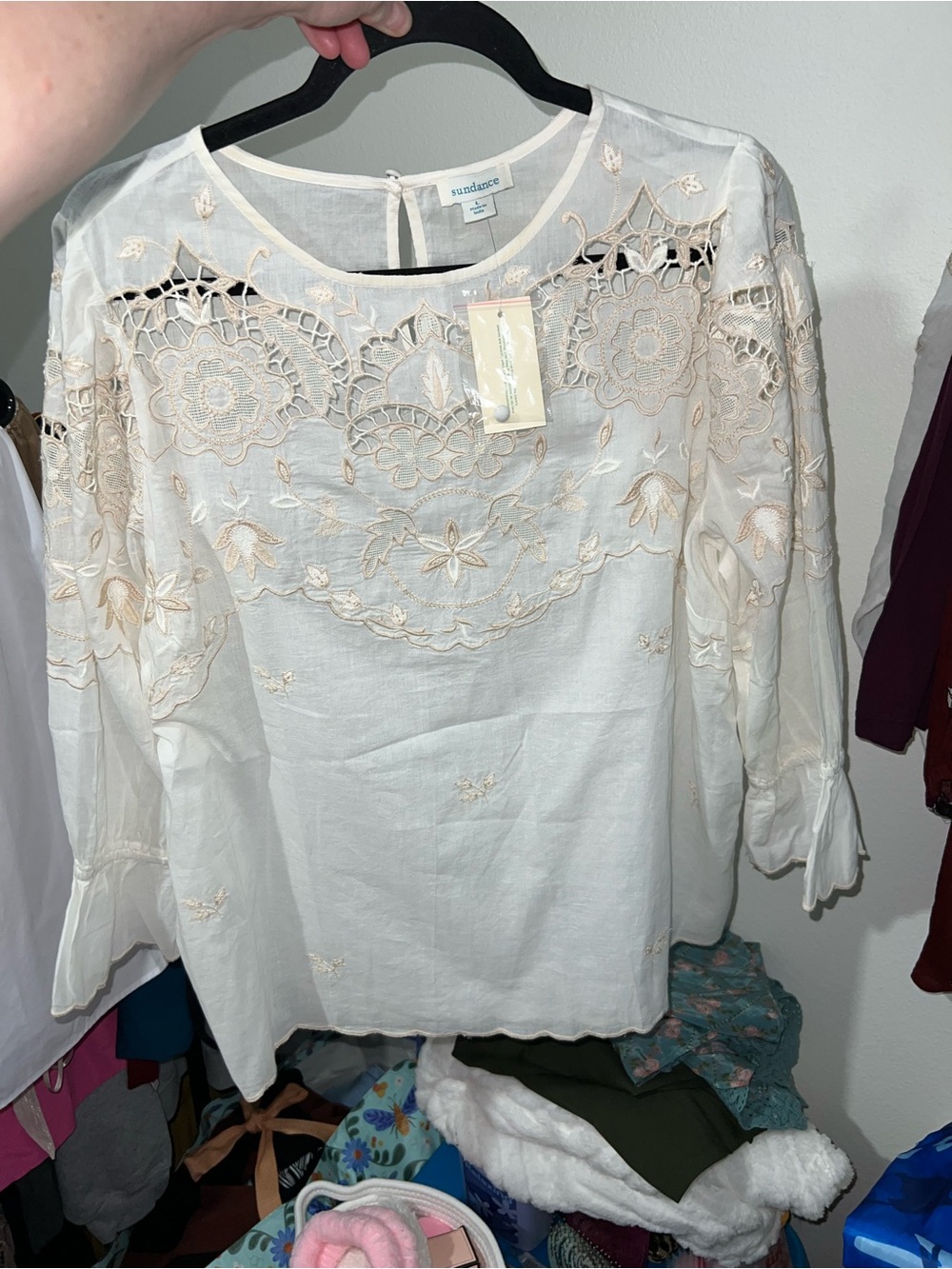 Sundance Floral Embroidered Blouse in Cream & Off White Large NWT